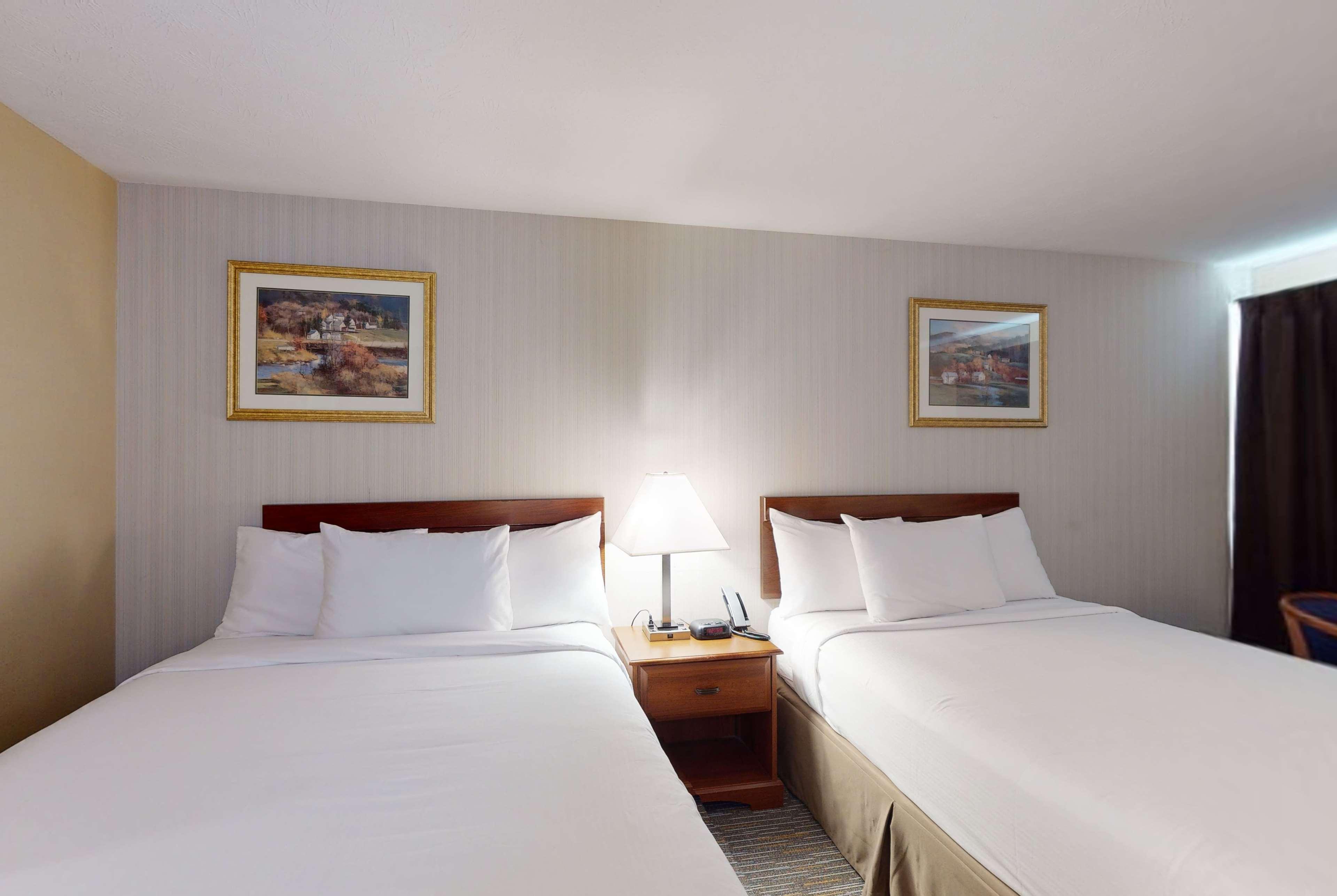 Ramada By Wyndham Strasburg - Shenandoah Valley Екстериор снимка