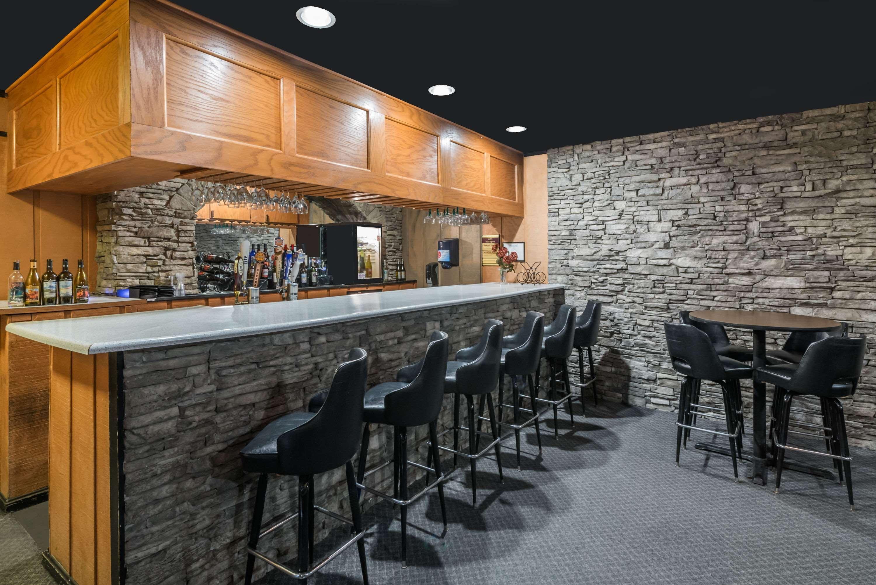 Ramada By Wyndham Strasburg - Shenandoah Valley Екстериор снимка
