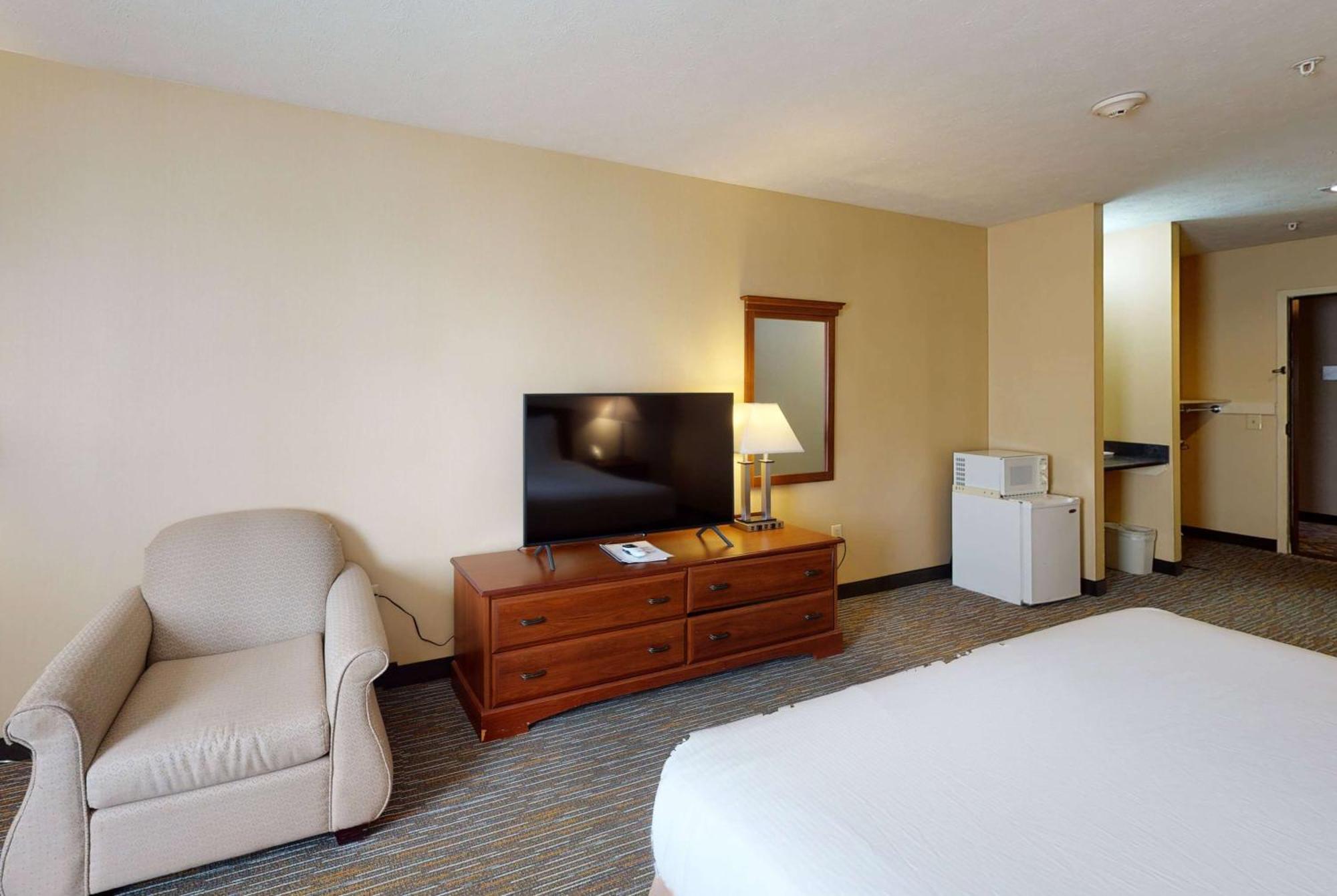 Ramada By Wyndham Strasburg - Shenandoah Valley Екстериор снимка