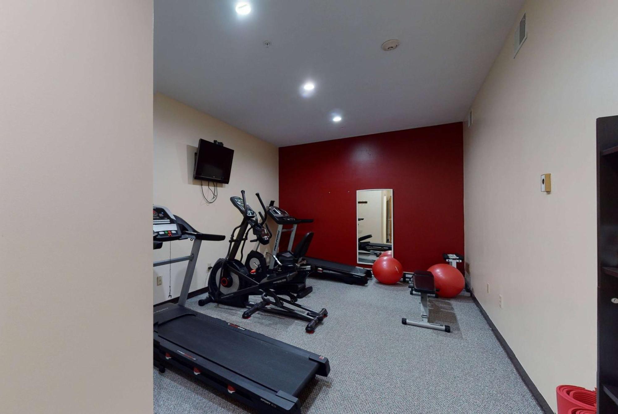 Ramada By Wyndham Strasburg - Shenandoah Valley Екстериор снимка