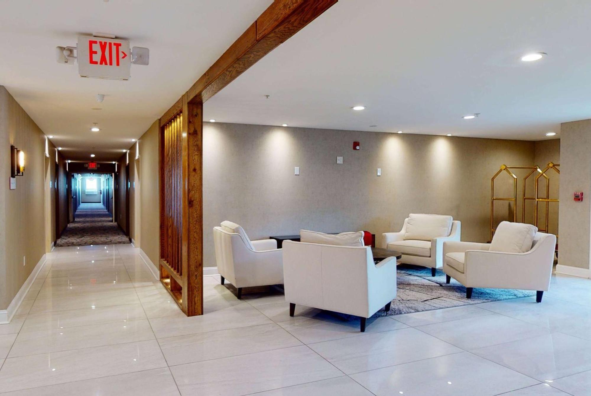 Ramada By Wyndham Strasburg - Shenandoah Valley Екстериор снимка